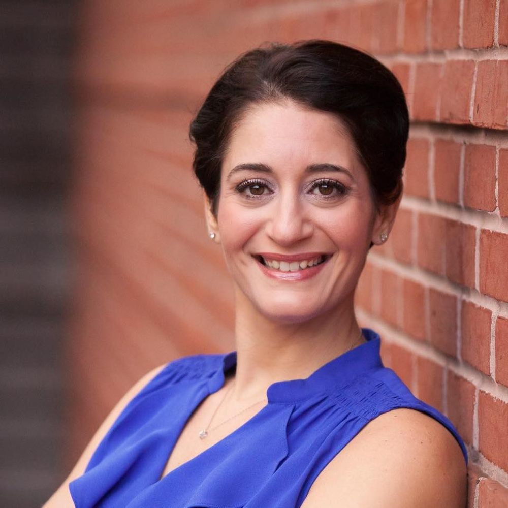 Meet your Posher, Yael